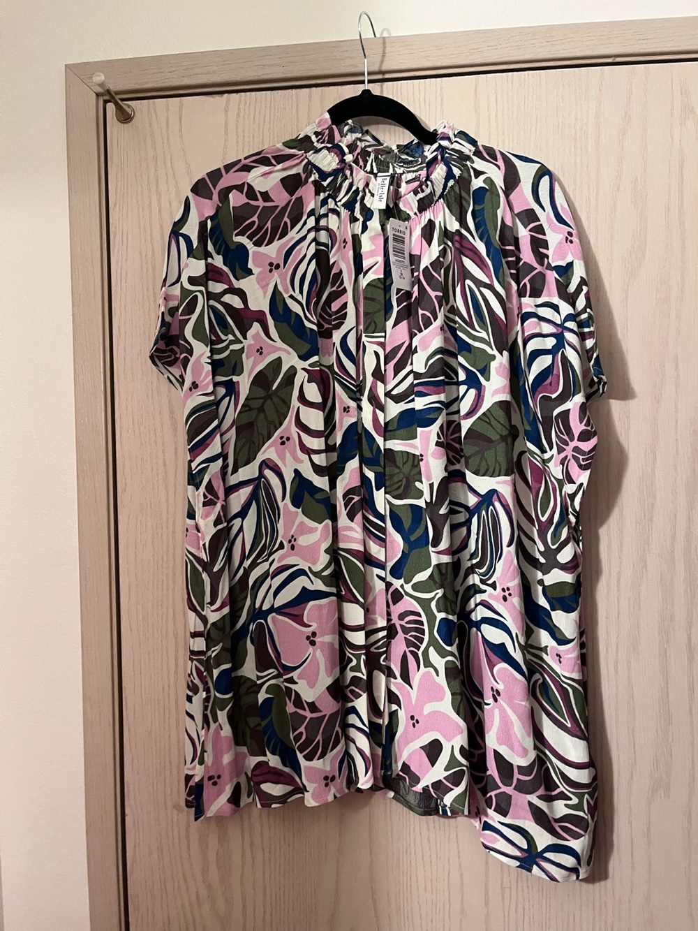 torrid Pink, Olive & Navy Abstract Floral Short Sleeve Blouse